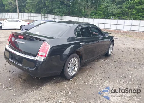 2011 Chrysler 300 Limited z USA, uszkodzony, nr VIN 2C3CA5CG6BH546093